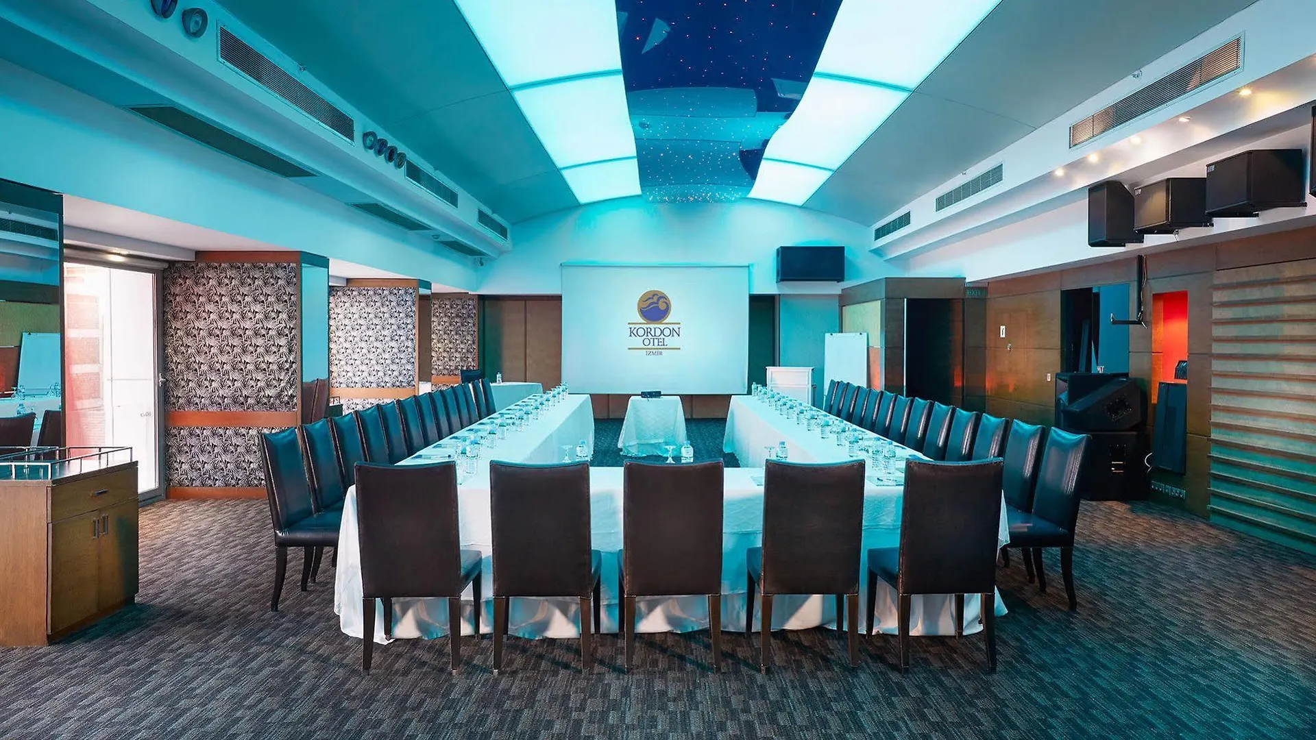 Kordon Hotel Pasaport İzmir 4*,  Turkije